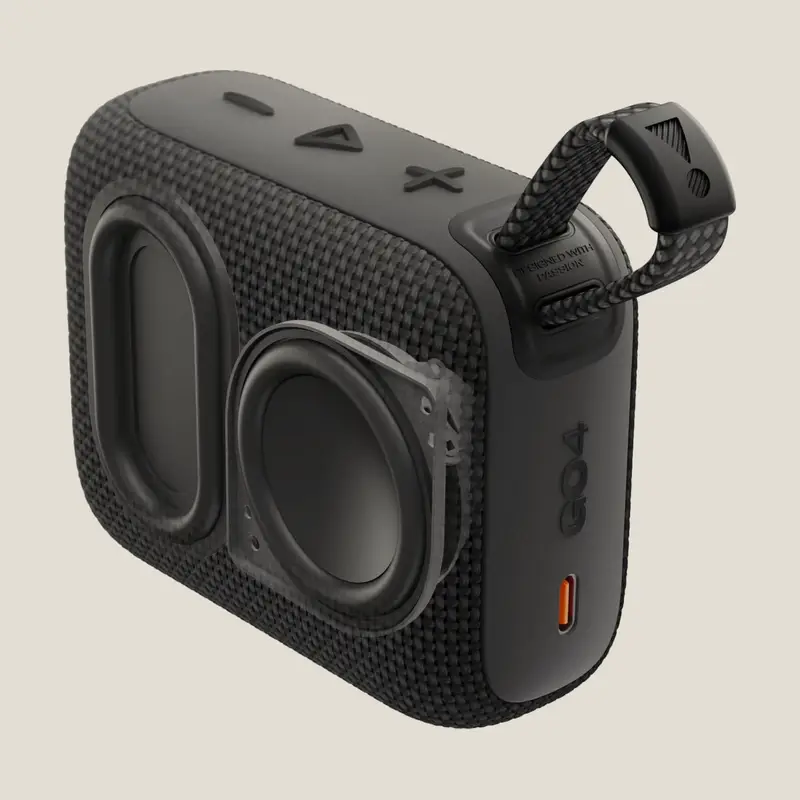 JBL Go 4 · Parlante Bluetooth portátil, color negro — vista trasera con puerto USB-C